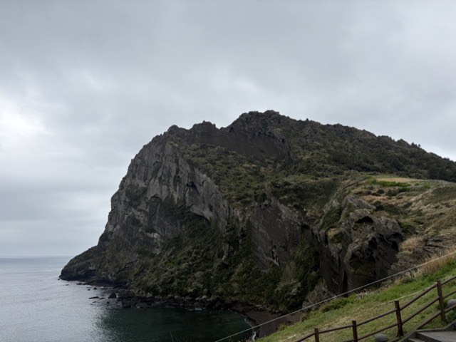 성산일출봉과 제주 바다